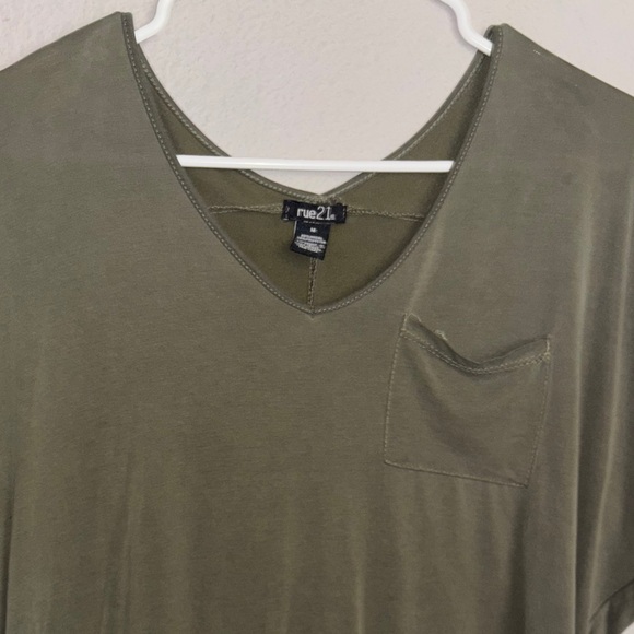 Vintage army green ladies crop top front pocket silky lightweight rue21 rare! - Picture 10 of 12